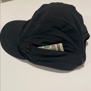 LuluLemon Black Runners cap with pocket